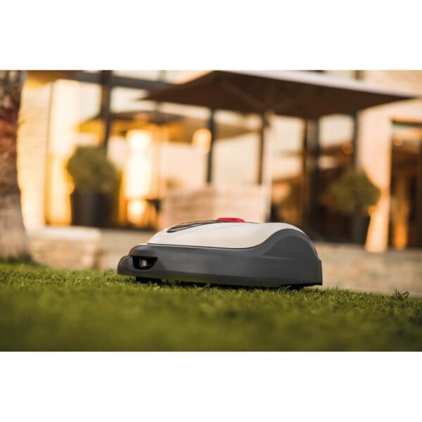 HONDA MIIMO 3000 LIVE ROBOTIC LAWNMOWER (INCL WIRE AND PEGS)