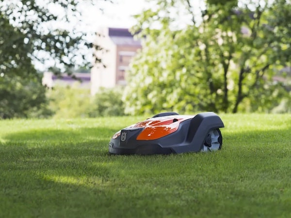 How Do Automowers Give You a Healthier Lawn?