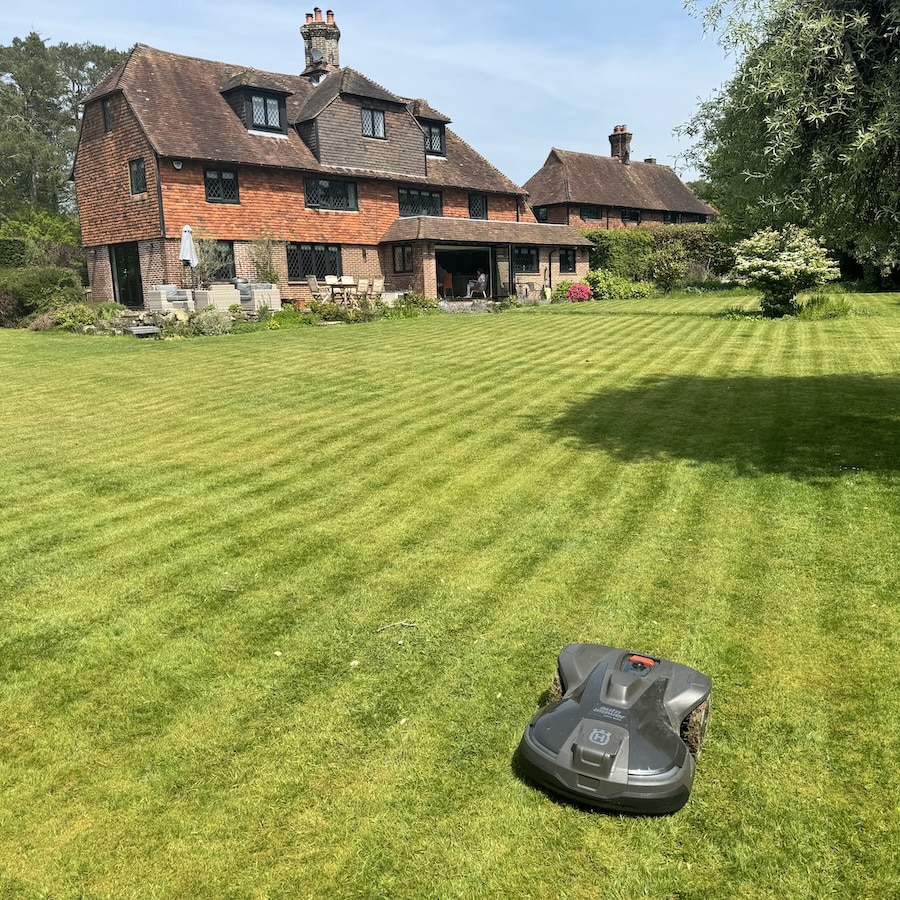 Robot mower installation near me Robot mower installation near me